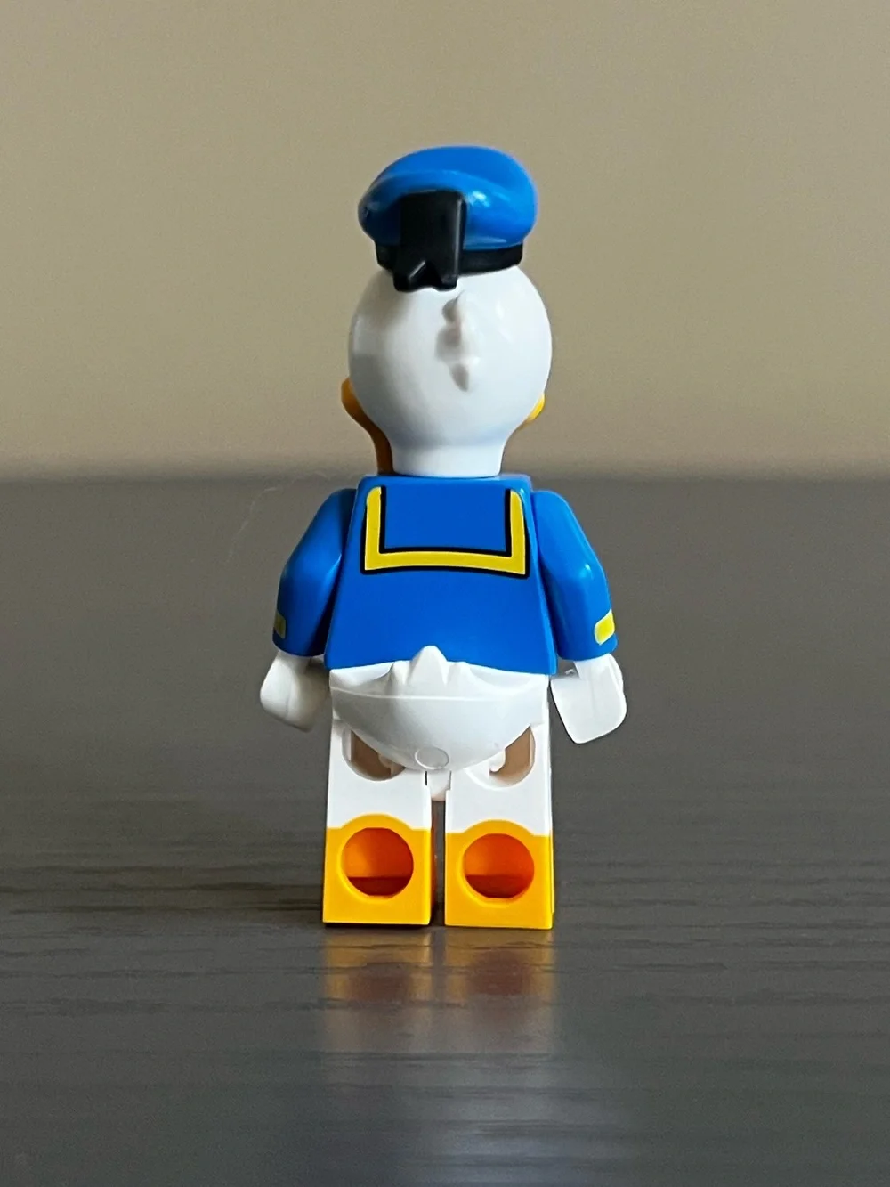 LEGO Disney Donald Duck Minifigure dis010. From Set 71040